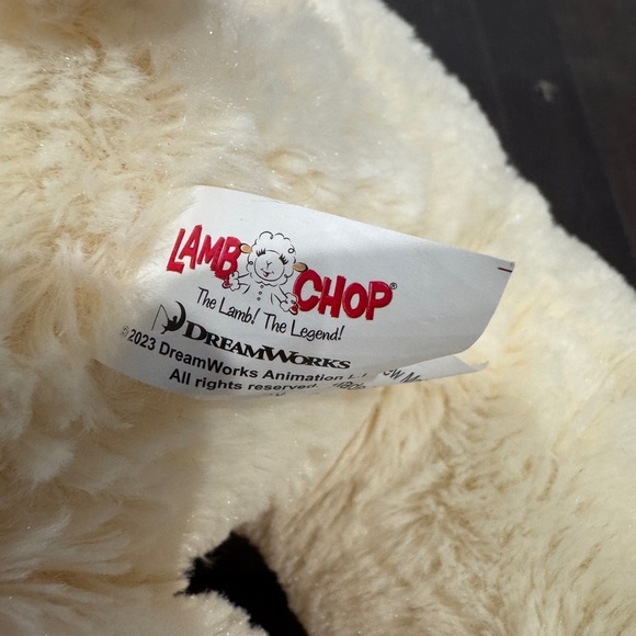 🎊HP🎉 NWOT Dreamworks Lamb Chop Plush with Red and Cream Dog Toy Dog Plush - Picture 4 of 6